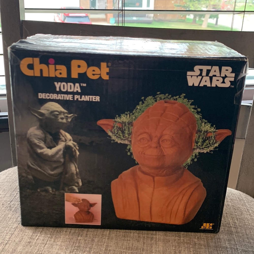 Chia Pet - Yoda Decorative Planter